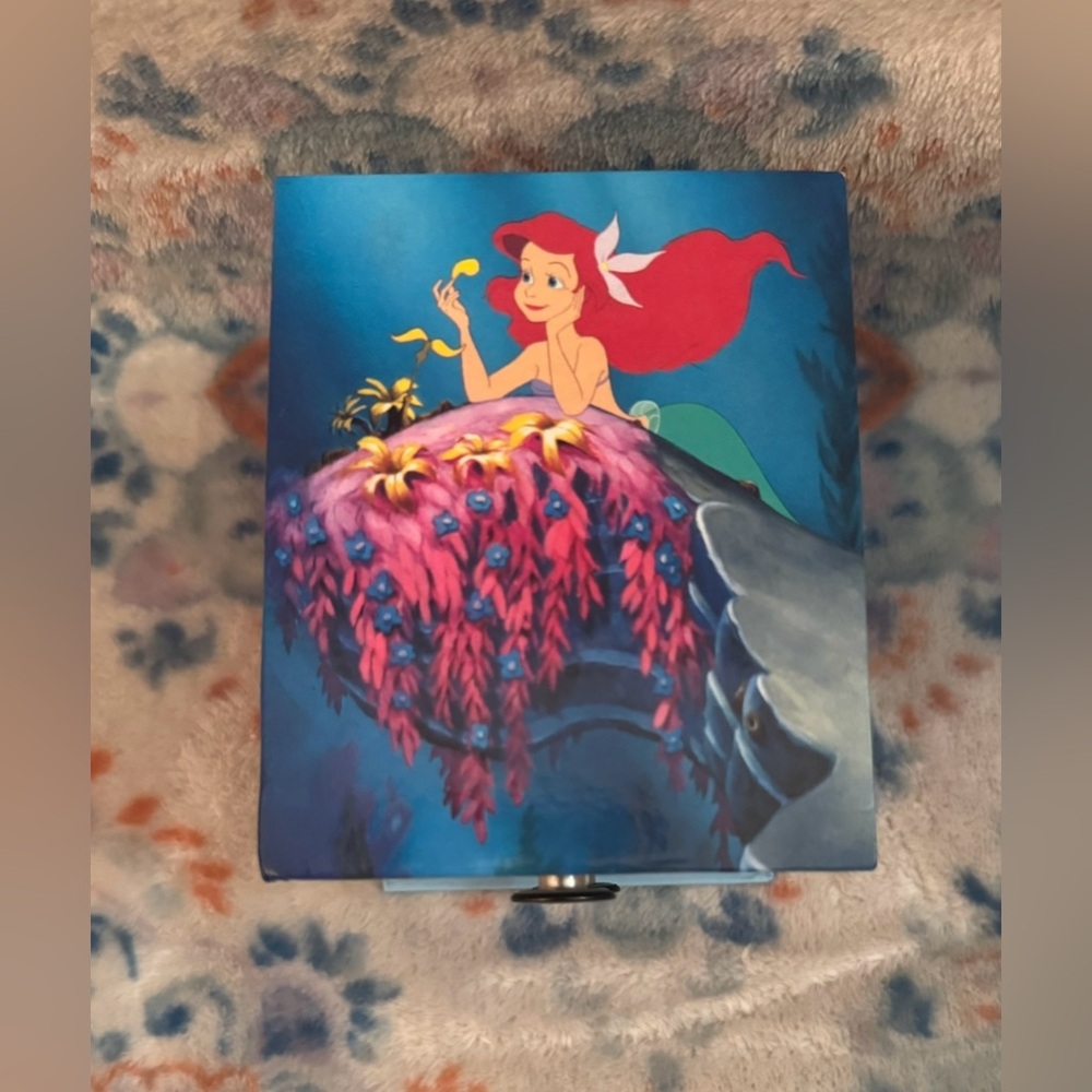 Disney The Little Mermaid 4x4x4 Jewelry Trinket Box Vintage - Picture 3 of 13